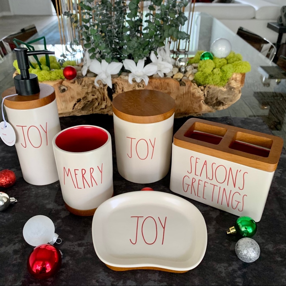 ✨🎄HP🎄✨SUPER SET! Rae Dunn Christmas Bathroom Set